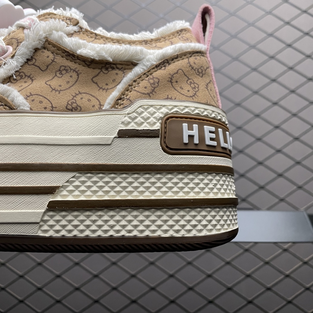 图片[4]-Sanrio 三丽鸥 x OLD ORDER 联名限定 凯蒂粉蓝 6.5CM 厚底增高帆布鞋 马卡龙 鞋身满印的Hello Kitty凯蒂猫图案真的好可爱 粉蓝色系的毛边设计满满小香风氛围感 脚感蛮舒适的不磨脚，搭配清新干净 小个子也能拥有大长腿 出街穿这双回头率拉满了 氛围感就够了 日常穿搭也很出彩啦 尺码：35 36 37 38 39 40-选品中心