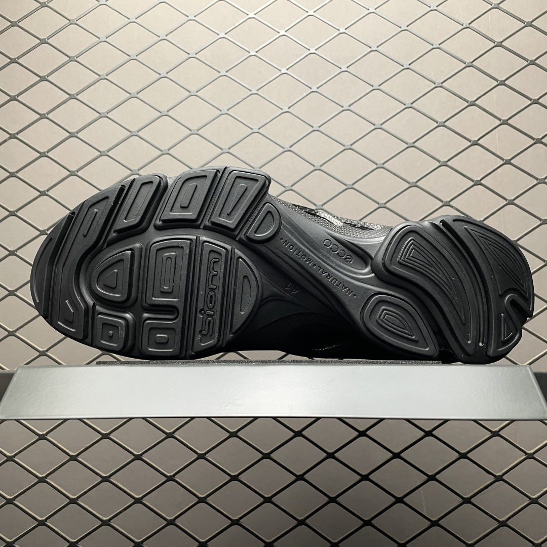 图片[5]-ECCO 爱步 新款皮革跑步鞋健步BIOMC黄景瑜同款 800464 25年全新新款鞋面选用迪尼玛牛皮，抗撕裂性能增强轻盈耐磨，多场景适配 鞋面打孔细节 清爽透气，细节满满 潮流撞色设计 演绎炫彩魅力 结合鞋楦，大底，中底的三维一体科技 性能优越，伴你尽情探索都市 直接注塑科技 一体成型，舒适贴合 提供长效出色的缓震性能 轻质橡胶大底，具有良好的耐磨性和抓地力 助你轻松应对不同户外场景 尺码：39 40 41 42 43 44正常码-选品中心