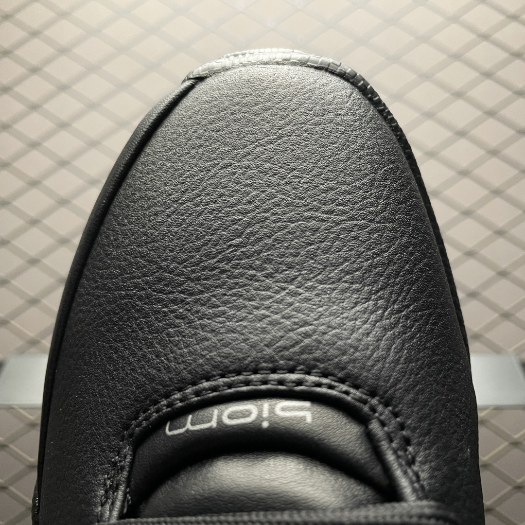 图片[7]-ECCO 爱步 新款皮革跑步鞋健步BIOMC黄景瑜同款 800464 25年全新新款鞋面选用迪尼玛牛皮，抗撕裂性能增强轻盈耐磨，多场景适配 鞋面打孔细节 清爽透气，细节满满 潮流撞色设计 演绎炫彩魅力 结合鞋楦，大底，中底的三维一体科技 性能优越，伴你尽情探索都市 直接注塑科技 一体成型，舒适贴合 提供长效出色的缓震性能 轻质橡胶大底，具有良好的耐磨性和抓地力 助你轻松应对不同户外场景 尺码：39 40 41 42 43 44正常码-选品中心