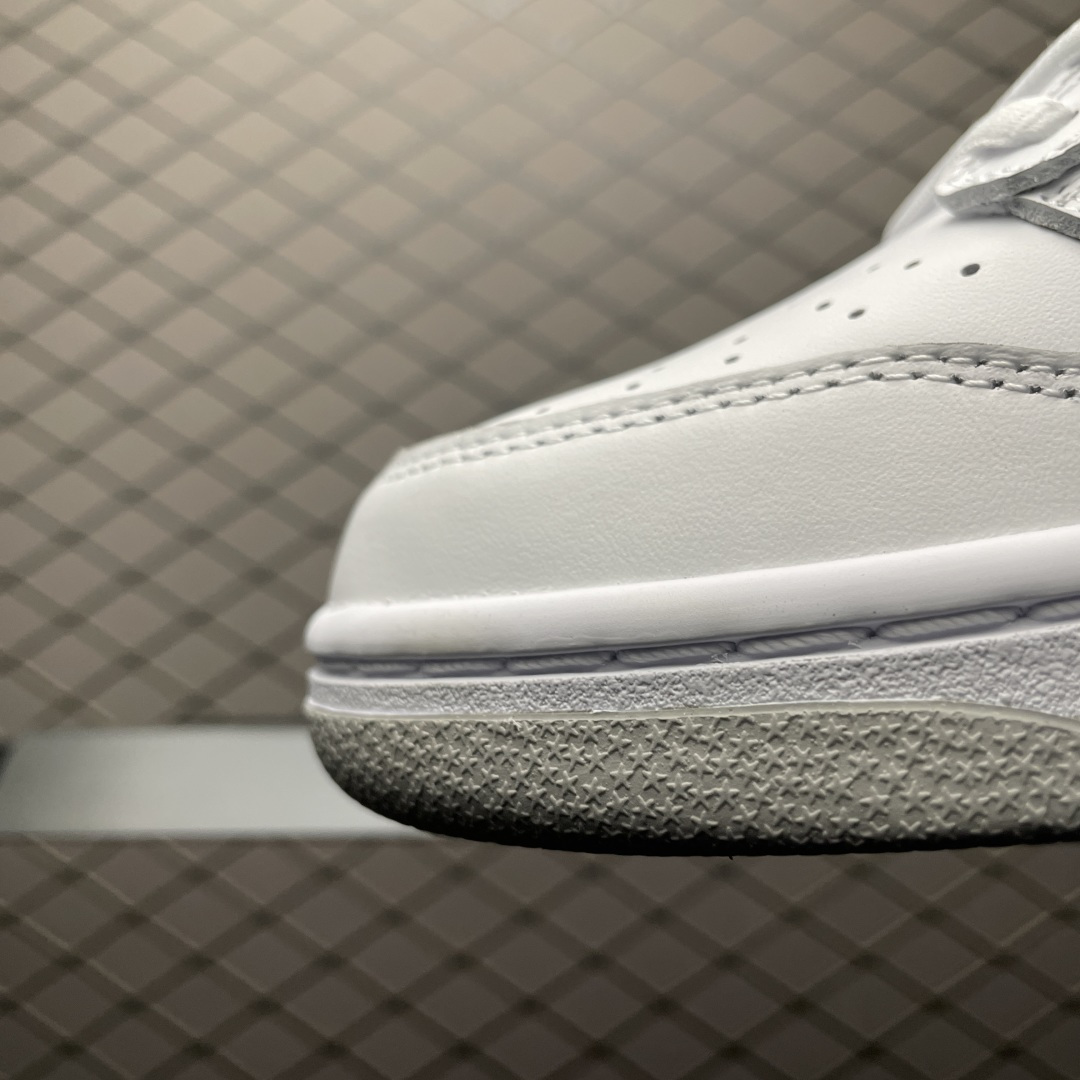 图片[6]-Supreme x NK Dunk Low SUP联名款 低帮休闲滑板鞋 HQ8487-100 原材料麂皮打造 原鞋开发 版型完美 头部大厂打造 品质毋庸置疑 实拍所见即所得 尺码：36 36.5 37.5 38 38.5 39 40 40.5 41 42 42.5 43 44 44.5 45 46 47.5-选品中心