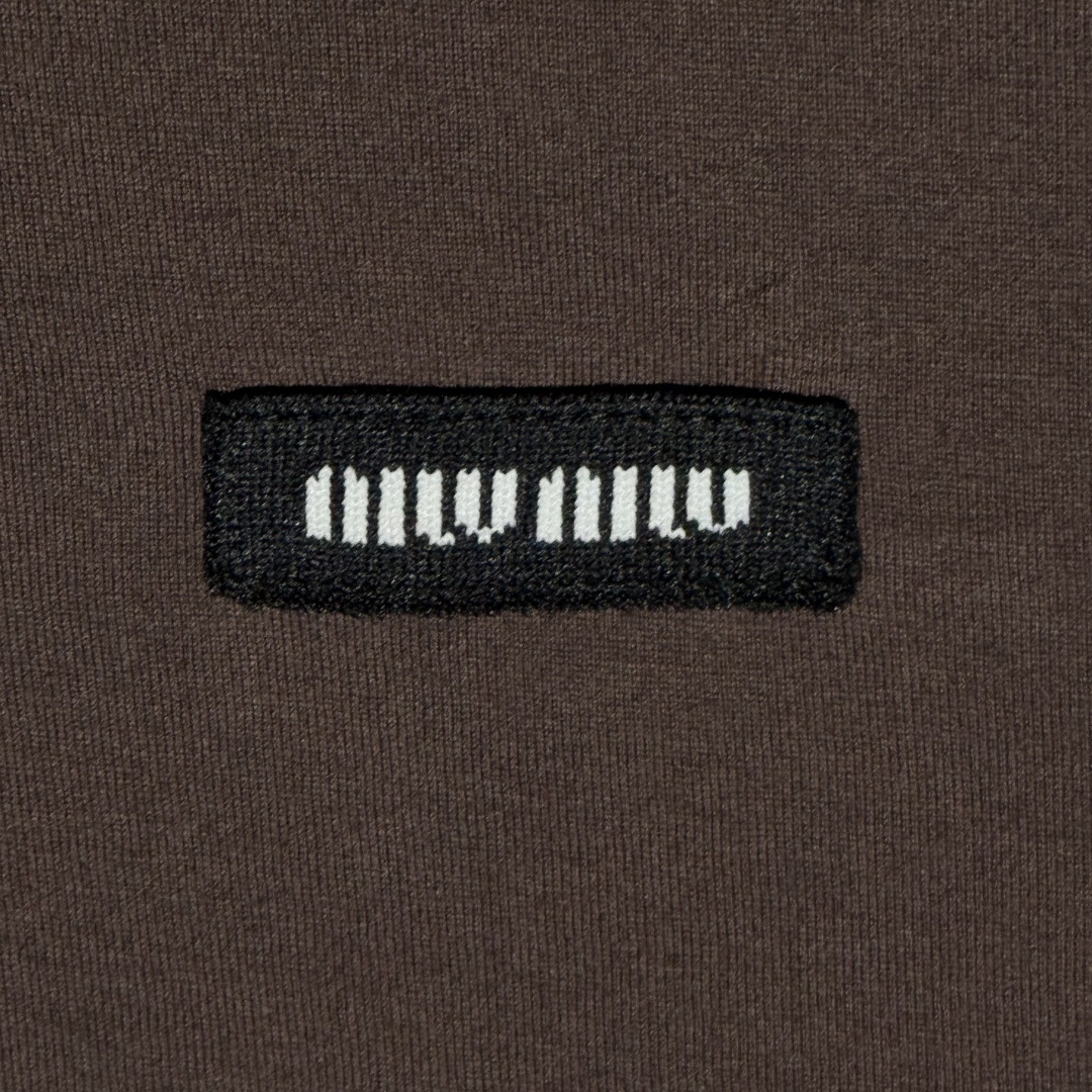 S# MiuMiu 缪缪 咖色假两件POLO长袖 真正原版购回开发打版 高端零售专供 品质保证 100%