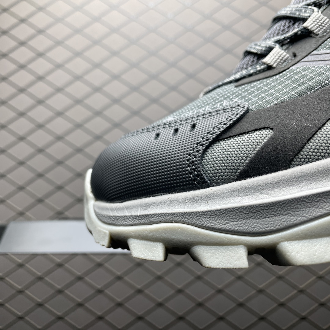 图片[6]-Columbia 哥伦比亚 户外登山鞋休闲鞋户外越野徒步鞋 9989 面料采用磨砂牛皮 鞋底采用Vibram黄金大底 专门为鞋底设计的橡胶以出色的耐磨性，良好的防滑性，均匀的质地获得了众多品牌的认可 尺码：40 41 42 43 44 45-选品中心