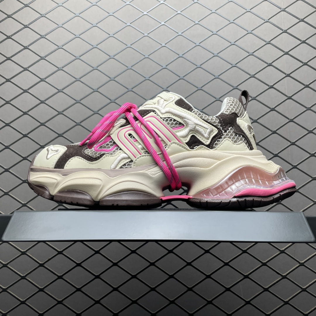 GG-CC 2025 反叛星球 8cm厚底增高 秋冬新款做旧老爹鞋 鞋子颜色很好看上脚舒适 走路不累，通勤出门旅游拍照都非常出片 鞋底自带增高效果，穿上秒变大长腿 原版吸模气垫鞋底防滑耐磨 尺码：35 36 37 38 39 40-选品中心