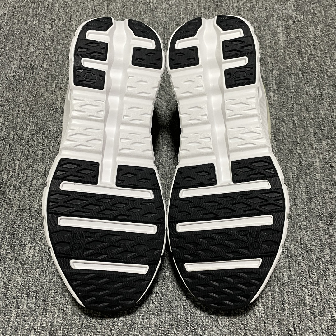 图片[3]-纯原版 Loewe x ON 罗意威昂跑联名 Cloudtilt 2.0 系列 L929282X17-6482 市售最高品质出货 全系列配色均原鞋购入开发打造 全新独立私模 高端零售 外贸平台充正品质 独家定制全套包装 内含防尘袋一个 注意：售后需完整退回 尺码：36 36.5 37 38 38.5 39 40 40.5 41 42 42.5 43 44 44.5 45 46（男鞋先出 女鞋后续）-选品中心