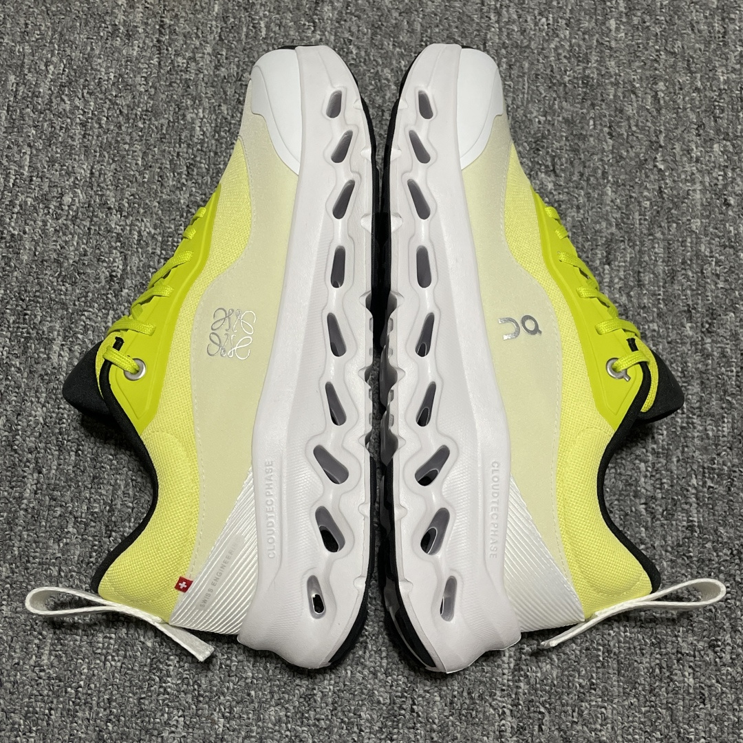 图片[2]-纯原版 Loewe x ON 罗意威昂跑联名 Cloudtilt 2.0 系列 L929282X17-6482 市售最高品质出货 全系列配色均原鞋购入开发打造 全新独立私模 高端零售 外贸平台充正品质 独家定制全套包装 内含防尘袋一个 注意：售后需完整退回 尺码：36 36.5 37 38 38.5 39 40 40.5 41 42 42.5 43 44 44.5 45 46（男鞋先出 女鞋后续）-选品中心