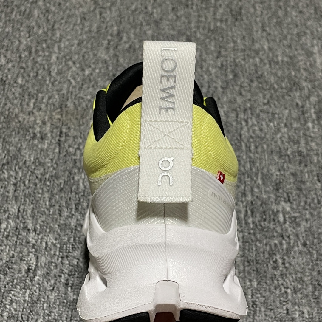 图片[9]-纯原版 Loewe x ON 罗意威昂跑联名 Cloudtilt 2.0 系列 L929282X17-6482 市售最高品质出货 全系列配色均原鞋购入开发打造 全新独立私模 高端零售 外贸平台充正品质 独家定制全套包装 内含防尘袋一个 注意：售后需完整退回 尺码：36 36.5 37 38 38.5 39 40 40.5 41 42 42.5 43 44 44.5 45 46（男鞋先出 女鞋后续）-选品中心