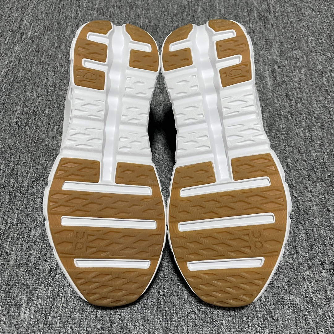 图片[3]-纯原版 Loewe x ON 罗意威昂跑联名 Cloudtilt 2.0 系列 M929282X34-4515 市售最高品质出货 全系列配色均原鞋购入开发打造 全新独立私模 高端零售 外贸平台充正品质 独家定制全套包装 内含防尘袋一个 注意：售后需完整退回 尺码：36 36.5 37 38 38.5 39 40 40.5 41 42 42.5 43 44 44.5 45 46（男鞋先出 女鞋后续）-选品中心