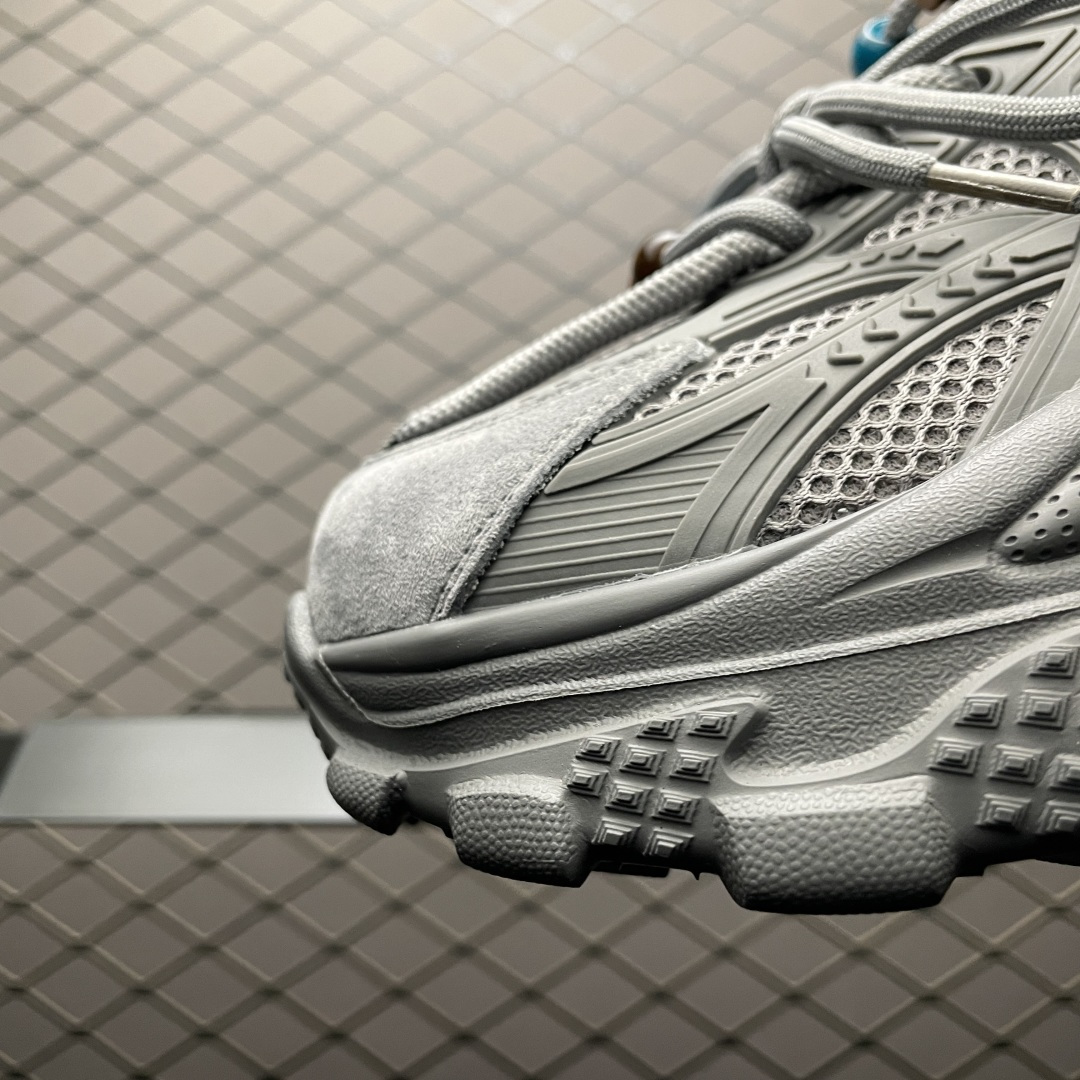 图片[6]-GG-CC秋冬新款 GGCC 2025 珠串 8cm厚底增高 千禧风复古未来老爹鞋 重新开拓老爹新世代版图 无需定义只为个性表达 鞋底自带增高效果，穿上秒变大长腿 原版吸膜气垫鞋底防滑耐磨 尺码：35 36 37 38 39 40-选品中心