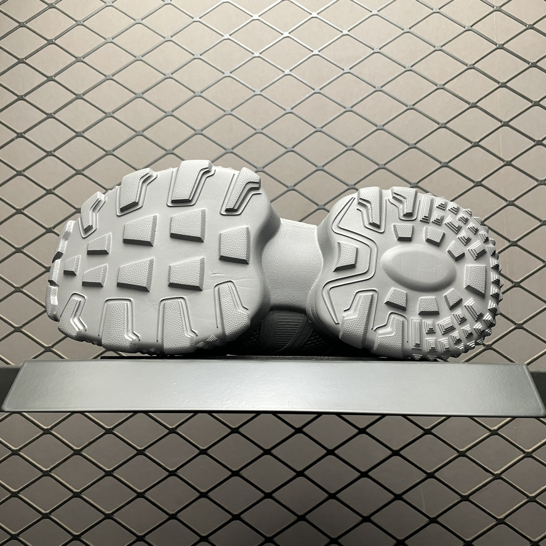 图片[5]-GG-CC秋冬新款 GGCC 2025 珠串 8cm厚底增高 千禧风复古未来老爹鞋 重新开拓老爹新世代版图 无需定义只为个性表达 鞋底自带增高效果，穿上秒变大长腿 原版吸膜气垫鞋底防滑耐磨 尺码：35 36 37 38 39 40-选品中心