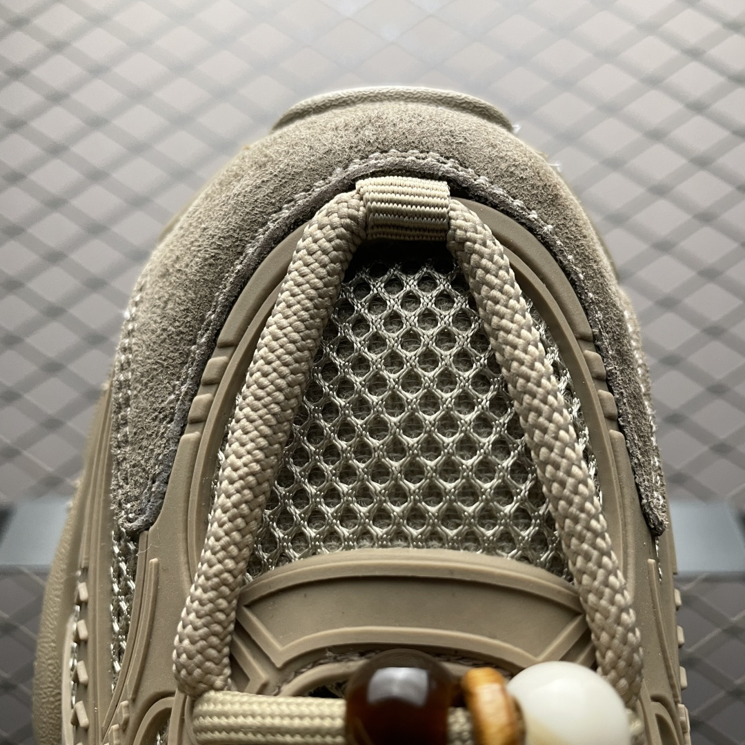 图片[7]-GG-CC秋冬新款 GGCC 2025 珠串 8cm厚底增高 千禧风复古未来老爹鞋 重新开拓老爹新世代版图 无需定义只为个性表达 鞋底自带增高效果，穿上秒变大长腿 原版吸膜气垫鞋底防滑耐磨 尺码：35 36 37 38 39 40-选品中心