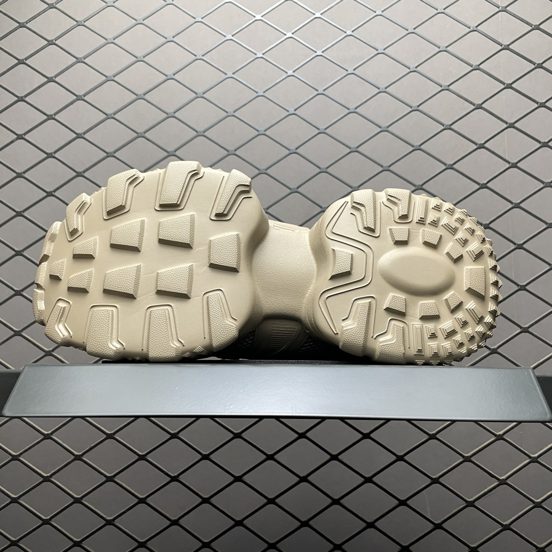 图片[5]-GG-CC秋冬新款 GGCC 2025 珠串 8cm厚底增高 千禧风复古未来老爹鞋 重新开拓老爹新世代版图 无需定义只为个性表达 鞋底自带增高效果，穿上秒变大长腿 原版吸膜气垫鞋底防滑耐磨 尺码：35 36 37 38 39 40-选品中心