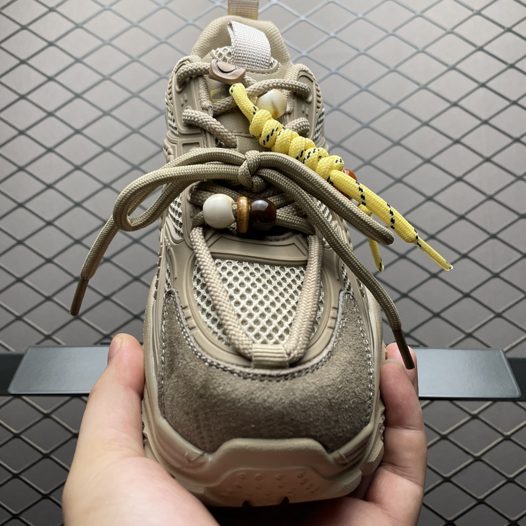 图片[9]-GG-CC秋冬新款 GGCC 2025 珠串 8cm厚底增高 千禧风复古未来老爹鞋 重新开拓老爹新世代版图 无需定义只为个性表达 鞋底自带增高效果，穿上秒变大长腿 原版吸膜气垫鞋底防滑耐磨 尺码：35 36 37 38 39 40-选品中心