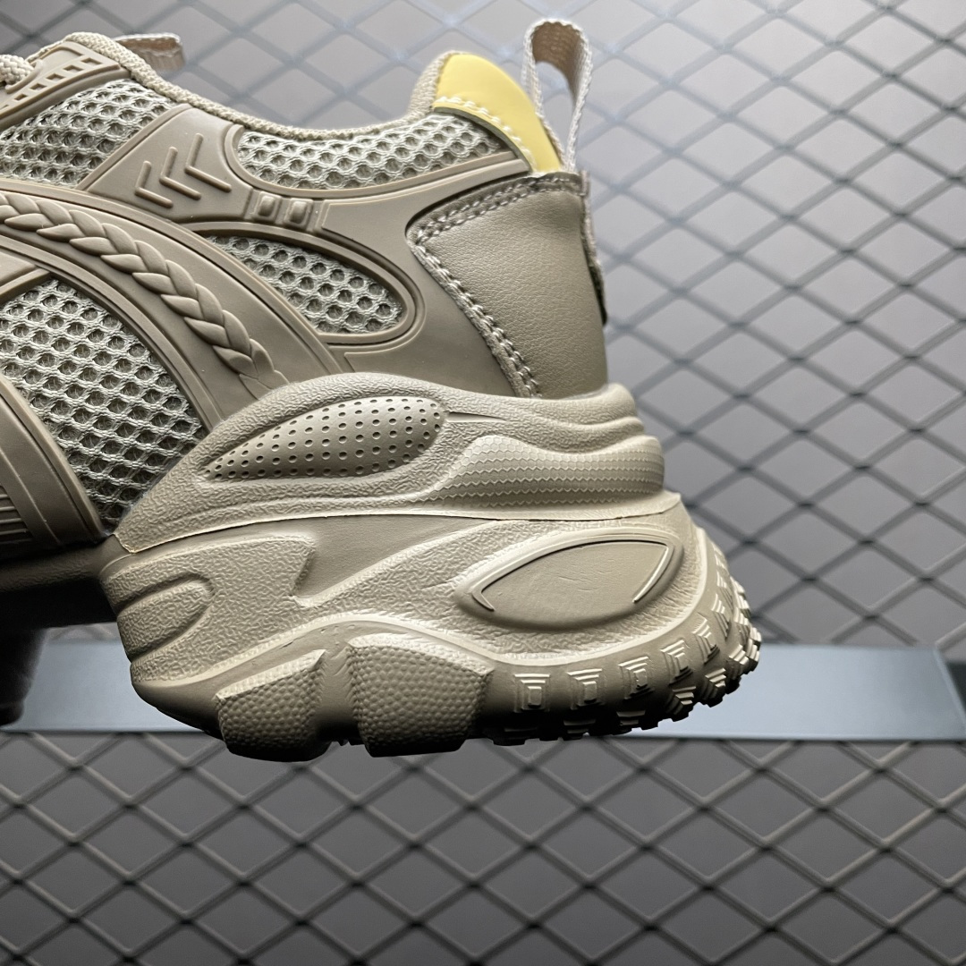 图片[4]-GG-CC秋冬新款 GGCC 2025 珠串 8cm厚底增高 千禧风复古未来老爹鞋 重新开拓老爹新世代版图 无需定义只为个性表达 鞋底自带增高效果，穿上秒变大长腿 原版吸膜气垫鞋底防滑耐磨 尺码：35 36 37 38 39 40-选品中心