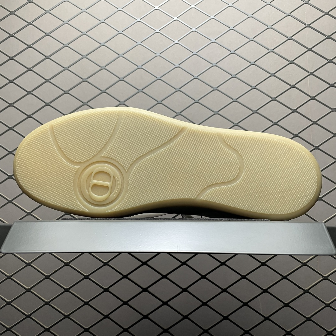 图片[5]-Dior 迪奥 B01 老钱风 低帮休闲板鞋 海淘代购同渠道品质 原版购入开发 私模大底 进口牛皮鞋面（内里胎牛皮）打造 高端零售 外贸充正专供 ZP级全套包装 完美楦型 正确卡色 质感媲美原版 细节与原版一致 请注意区分市面通货材 尺码：38 39 40 41 42 43 44 45 46-选品中心