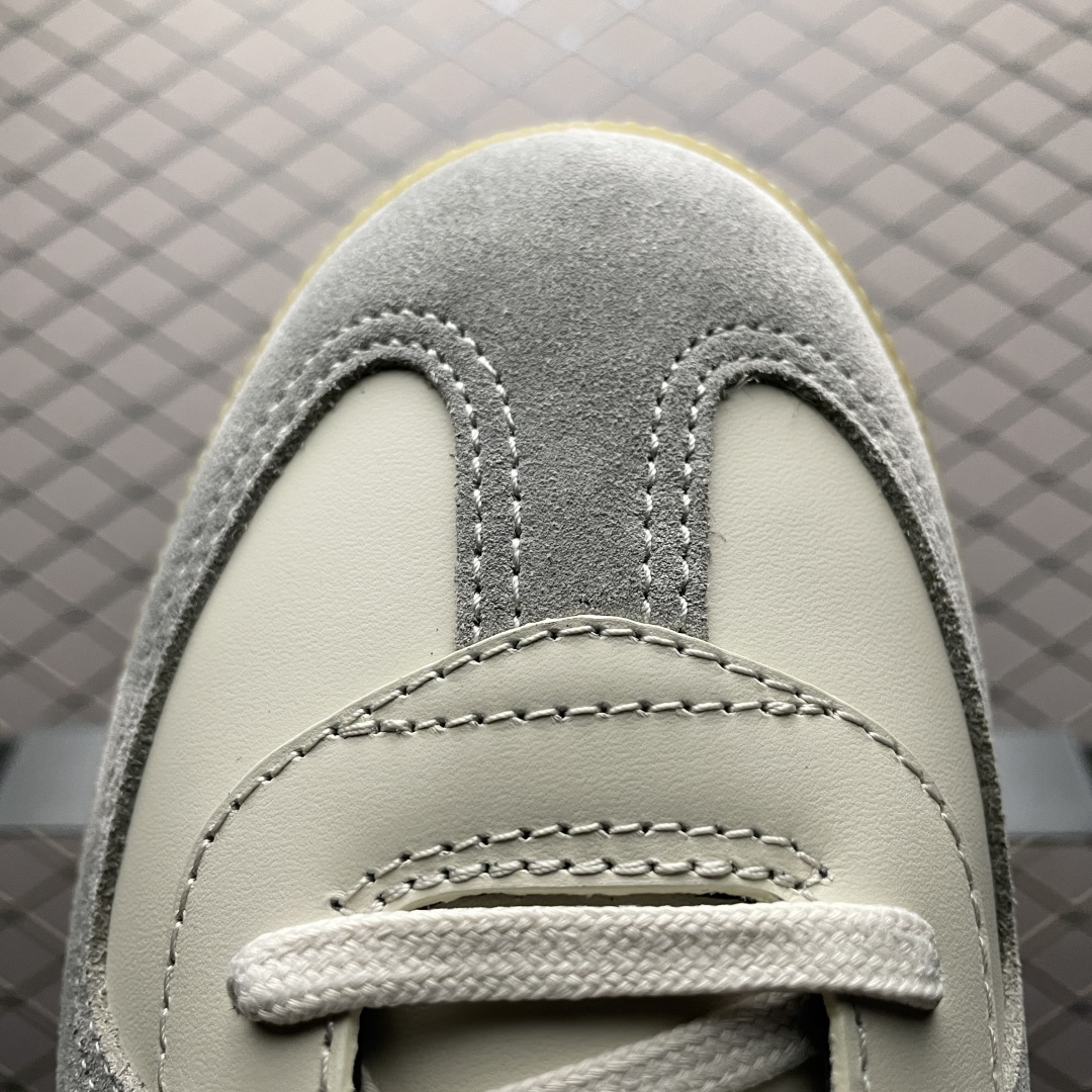 图片[7]-Dior 迪奥 B01 老钱风 低帮休闲板鞋 海淘代购同渠道品质 原版购入开发 私模大底 进口牛皮鞋面（内里胎牛皮）打造 高端零售 外贸充正专供 ZP级全套包装 完美楦型 正确卡色 质感媲美原版 细节与原版一致 请注意区分市面通货材 尺码：38 39 40 41 42 43 44 45 46-选品中心