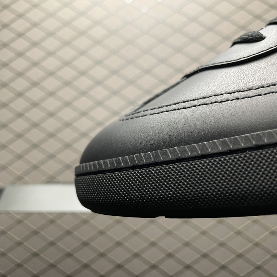 图片[6]-Dior 迪奥 B01 老钱风 低帮休闲板鞋 海淘代购同渠道品质 原版购入开发 私模大底 进口牛皮鞋面（内里胎牛皮）打造 高端零售 外贸充正专供 ZP级全套包装 完美楦型 正确卡色 质感媲美原版 细节与原版一致 请注意区分市面通货材 尺码：38 39 40 41 42 43 44 45 46-选品中心