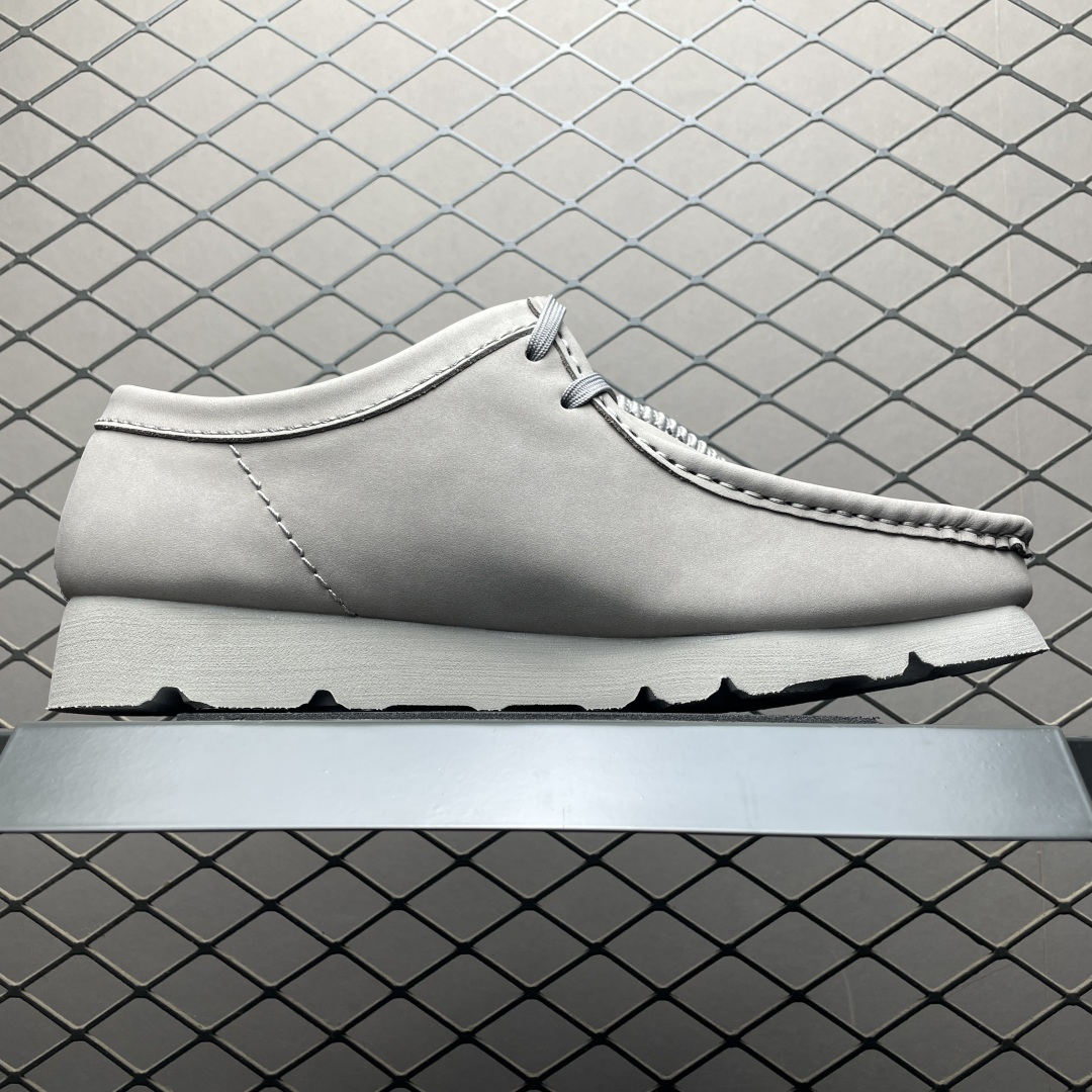 图片[3]-Clarks 其乐 Wallebee 老钱风 乐福风格袋鼠鞋 户外防水面料Gore-Tex的面料 结合工装优雅的袋鼠鞋， 时下最火的老钱风！乐福的设计直接装点在此鞋精髓上 鞋底采用黄金大底Vibram ，全新橡塑发泡技术！结合了发泡材质的轻便型 和 橡胶RB的耐磨的特质！三方的拿手技术结合在同一双鞋上 尺码：36-46-选品中心