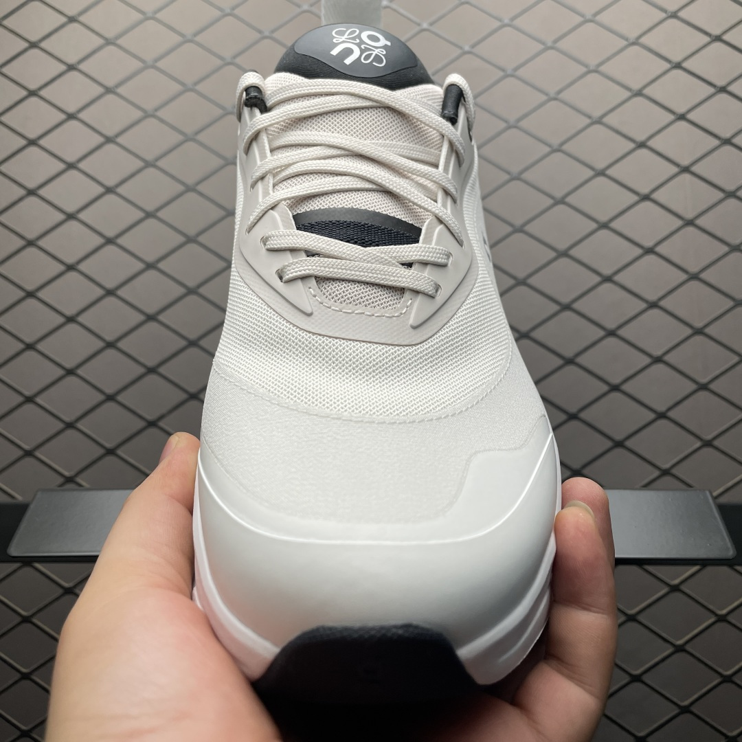 图片[9]-纯原版 Loewe x ON 罗意威昂跑联名 Cloudtilt 2.0 系列 3ME10692979 市售最高品质出货 全系列配色均原鞋购入开发打造 全新独立私模 高端零售 外贸平台充正品质 独家定制全套包装 内含防尘袋一个 注意：售后需完整退回 尺码：36 36.5 37 38 38.5 39 40 40.5 41 42 42.5 43 44 44.5 45 46-选品中心