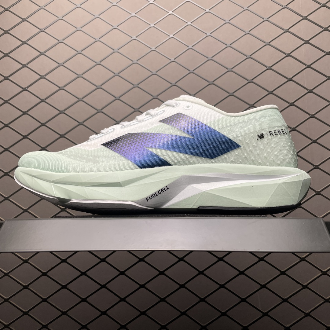 New Balance 新百伦 Fuelcell 休闲跑步鞋 MFCXCE4 尺码：36 37 37.5 38 38.5 39.5 40 40.5 41.5 42 42.5 43 44 44.5 45-选品中心