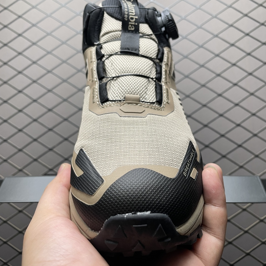 图片[9]-Columbia 哥伦比亚 户外登山鞋休闲鞋户外越野徒步鞋 9996 鞋面主体部分采用网状薄翼材质中底是大坡王最具特色的山形结构 鞋带采用 旋钮快速穿脱系统 鞋底采用Vibram Megagrip 大底，抓地耐磨，三角多向奇钉设计易于鞋底异物排出，助你轻松掌控各种野外地形 尺码：40 41 42 43 44 45-选品中心