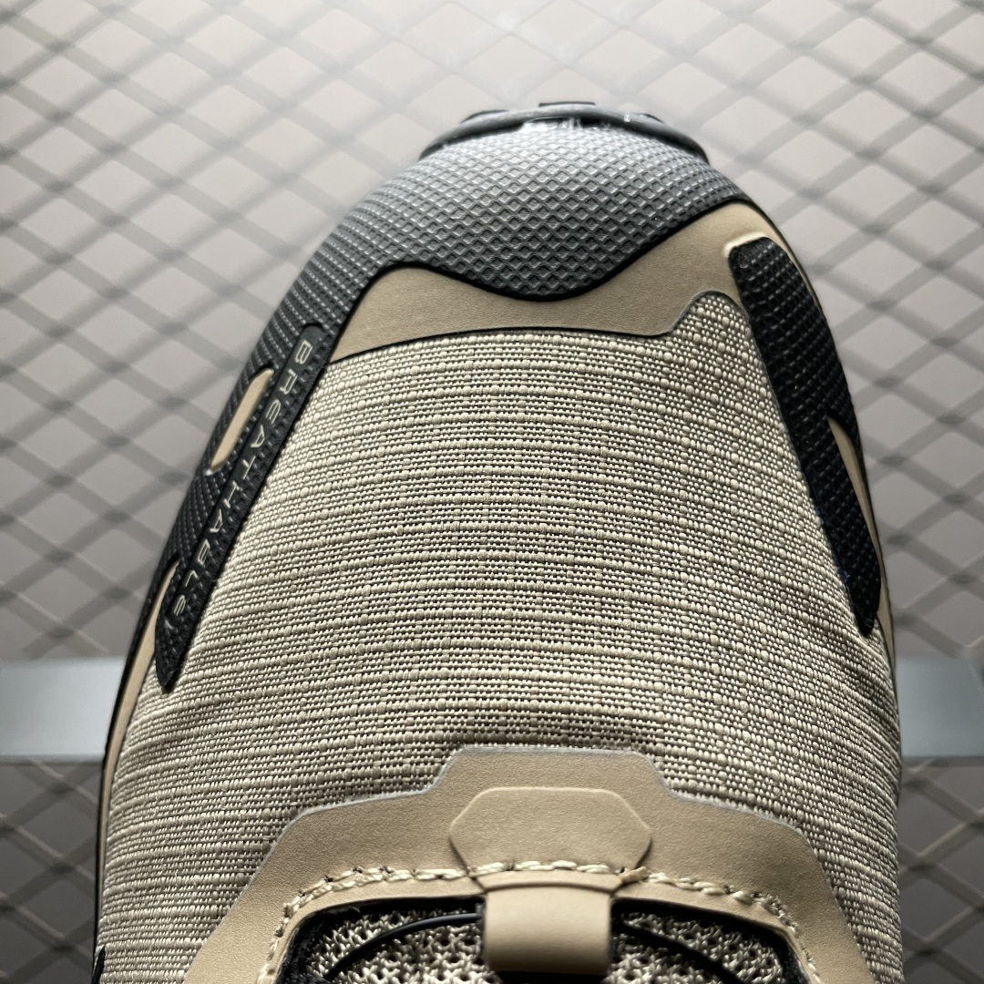 图片[7]-Columbia 哥伦比亚 户外登山鞋休闲鞋户外越野徒步鞋 9996 鞋面主体部分采用网状薄翼材质中底是大坡王最具特色的山形结构 鞋带采用 旋钮快速穿脱系统 鞋底采用Vibram Megagrip 大底，抓地耐磨，三角多向奇钉设计易于鞋底异物排出，助你轻松掌控各种野外地形 尺码：40 41 42 43 44 45-选品中心