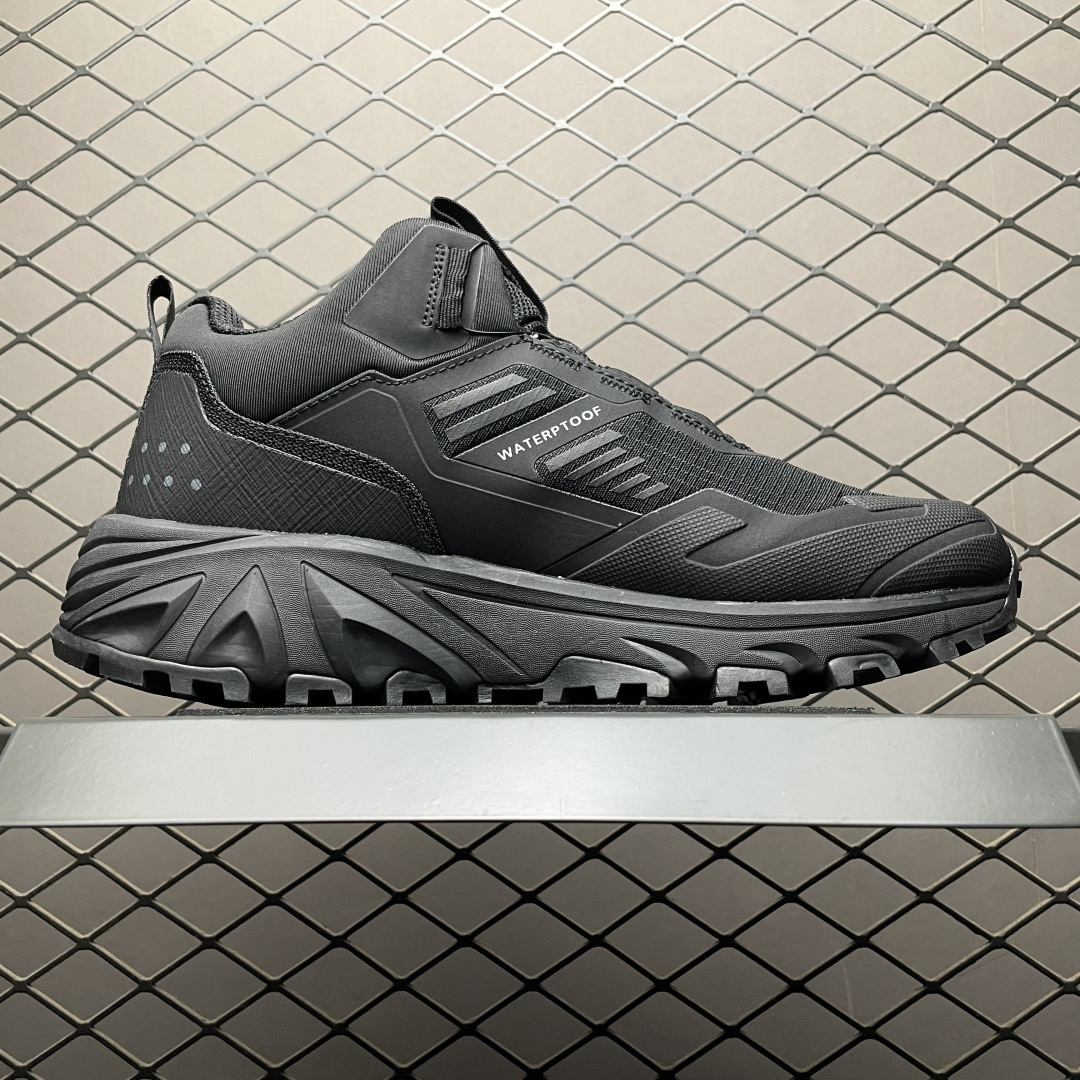 图片[3]-Columbia 哥伦比亚 户外登山鞋休闲鞋户外越野徒步鞋 9996 鞋面主体部分采用网状薄翼材质中底是大坡王最具特色的山形结构 鞋带采用 旋钮快速穿脱系统 鞋底采用Vibram Megagrip 大底，抓地耐磨，三角多向奇钉设计易于鞋底异物排出，助你轻松掌控各种野外地形 尺码：40 41 42 43 44 45-选品中心