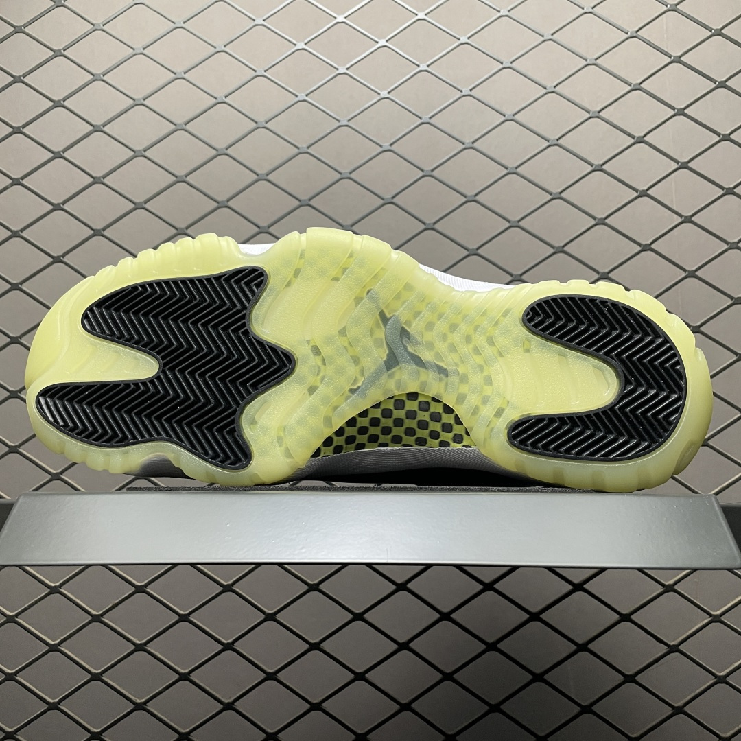 图片[5]-Air Jordan 11 Retro AJ11乔11 高帮文化篮球鞋 IB1378-001 老牌外贸大厂出品 性价比外贸专供版 纯正版型 真碳板加持 品质如图所示 精密中底拉帮 鞋面电脑针车 进口机台电脑Jump Logo刺绣 全新货无任何氧化 尺码：36 36.5 37.5 38 38.5 39 40 40.5 41 42 42.5 43 44 44.5 45 46 47.5-选品中心