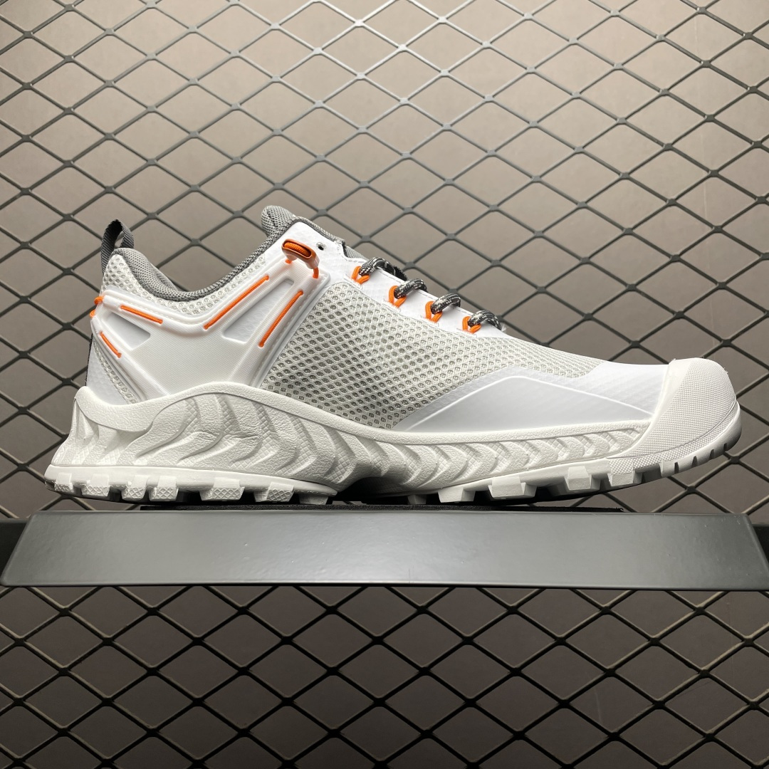 图片[3]-Keen 科恩 Mxis Evo WP 科恩都市户外登山透气休闲鞋 1030062 原楦原纸版开发 采用固色鞋面材质 内嵌高密度EVA发泡缓震脚垫 外置一体式包裹防滑防剐蹭耐磨橡胶大底 尺码：39.5 40 40.5 41 42 42.5 43 44-选品中心