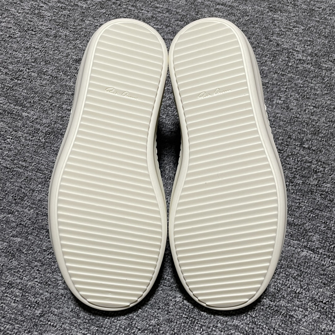 图片[3]-Rickowens 瑞克 欧文斯 高街 高帮休闲板鞋 独家私模大底 定制头层牛皮 针车间距都是极致还原 一比一规格礼盒装 重达3斤以上 外加定制欧文斯保护盒 全套包装及配件 高端零售专供品质 区别市场货 纯手工打造 每一只都是独一无二 有手工质感的味道 尺码：36 37 38 39 40 41 42 43 44 45 46-选品中心