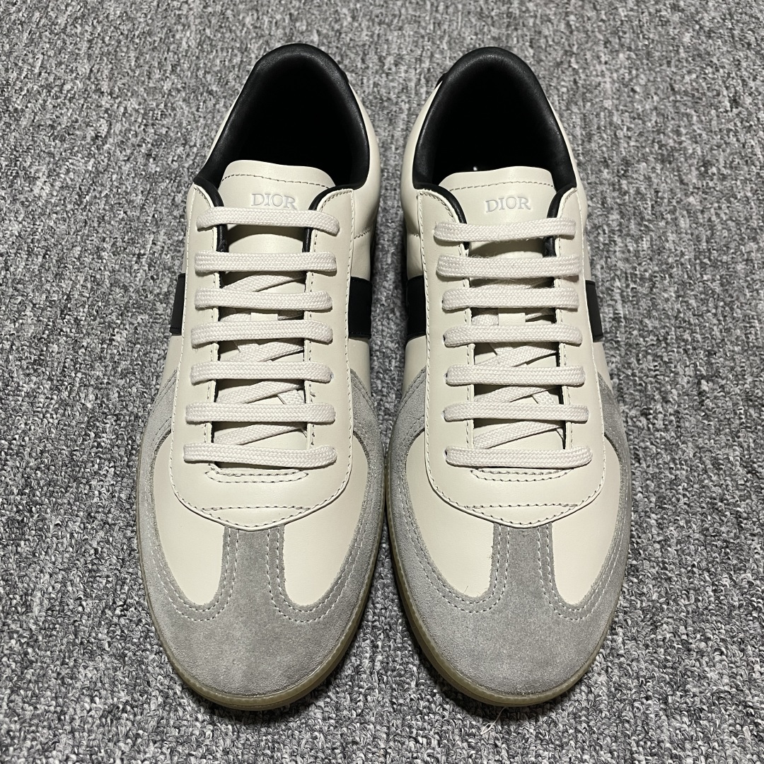 Dior 迪奥 B01 老钱风 低帮休闲板鞋 海淘代购同渠道品质 原版购入开发 私模大底 进口牛皮鞋面（内里胎牛皮）打造 高端零售 外贸充正专供 ZP级全套包装 完美楦型 正确卡色 质感媲美原版 细节与原版一致 请注意区分市面通货材 尺码：38 39 40 41 42 43 44 45 46-选品中心