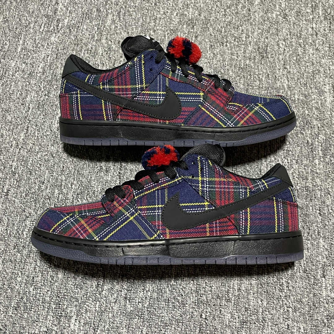 图片[5]-纯原 Nardwuar x NK SB Dunk Low 联名款 低帮休闲滑板鞋 II1493-600 国内一线头部大厂出品 全新楦头 知名厂牌同源 品质毋庸置疑 实拍所见即所得 尺码：40 40.5 41 42 42.5 43 44 44.5 45 46 47.5-选品中心