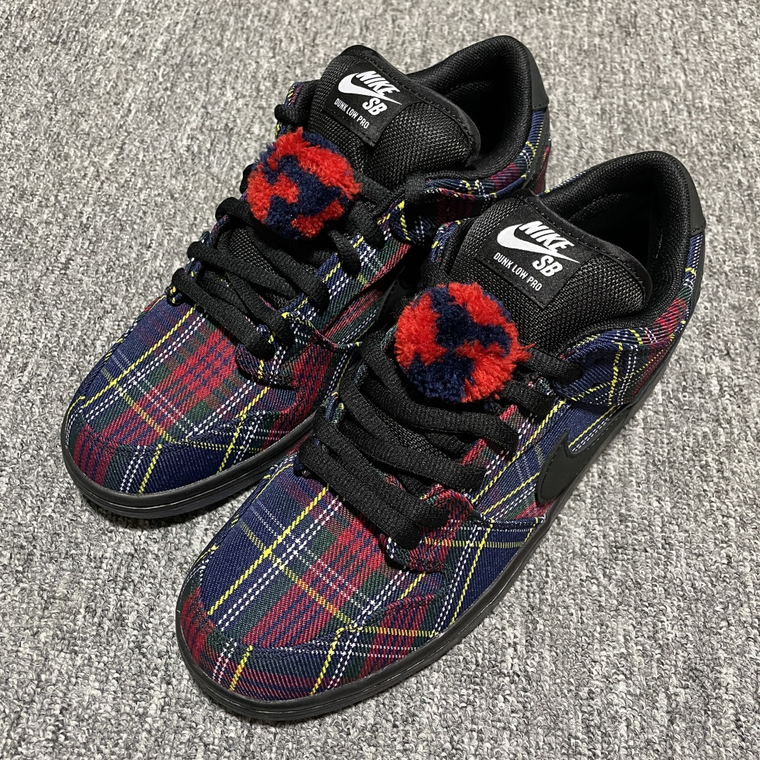 图片[4]-纯原 Nardwuar x NK SB Dunk Low 联名款 低帮休闲滑板鞋 II1493-600 国内一线头部大厂出品 全新楦头 知名厂牌同源 品质毋庸置疑 实拍所见即所得 尺码：40 40.5 41 42 42.5 43 44 44.5 45 46 47.5-选品中心