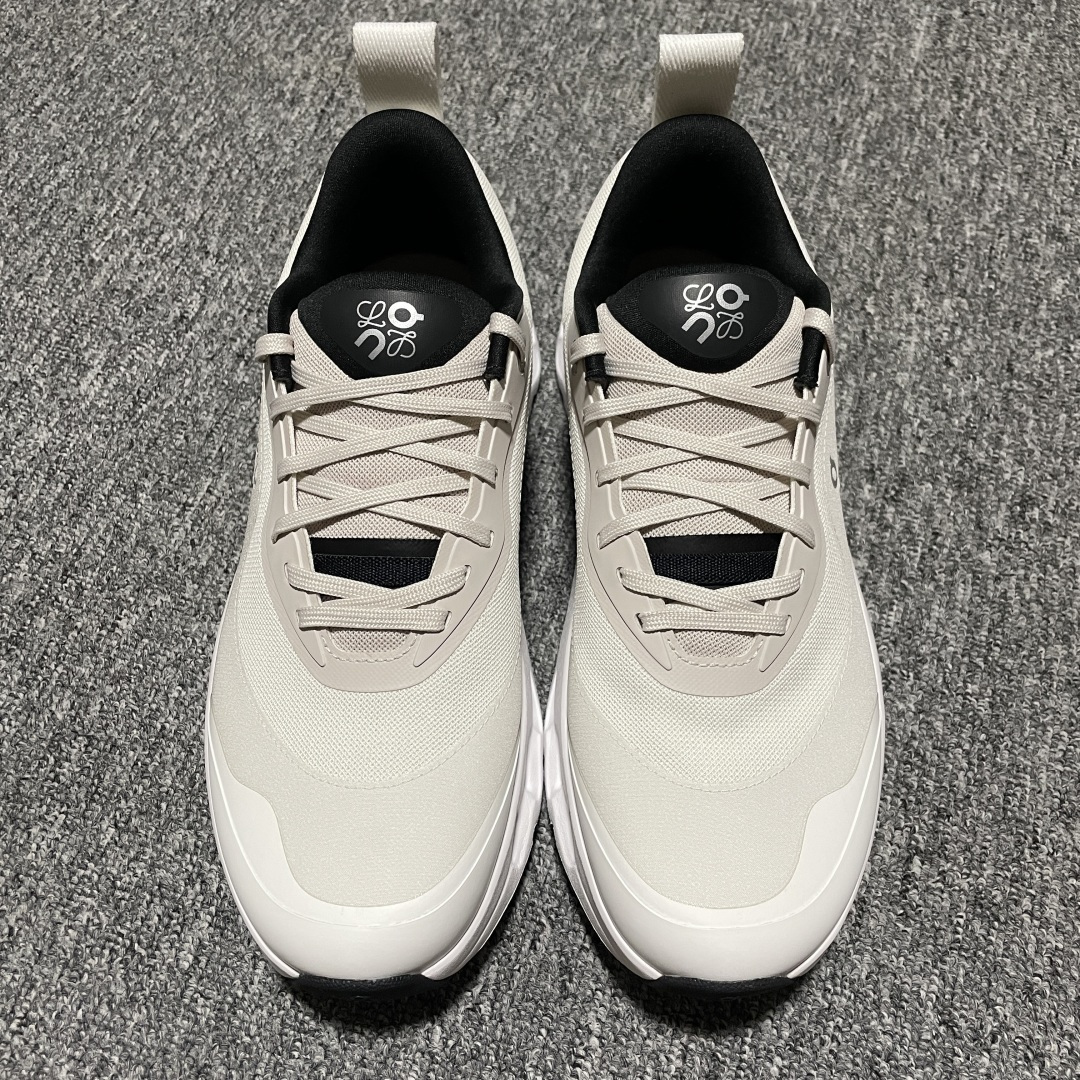 纯原版 Loewe x ON 罗意威昂跑联名 Cloudtilt 2.0 系列 3ME10692979 市售最高品质出货 全系列配色均原鞋购入开发打造 全新独立私模 高端零售 外贸平台充正品质 独家定制全套包装 内含防尘袋一个 注意：售后需完整退回 尺码：36 36.5 37 38 38.5 39 40 40.5 41 42 42.5 43 44 44.5 45 46-选品中心