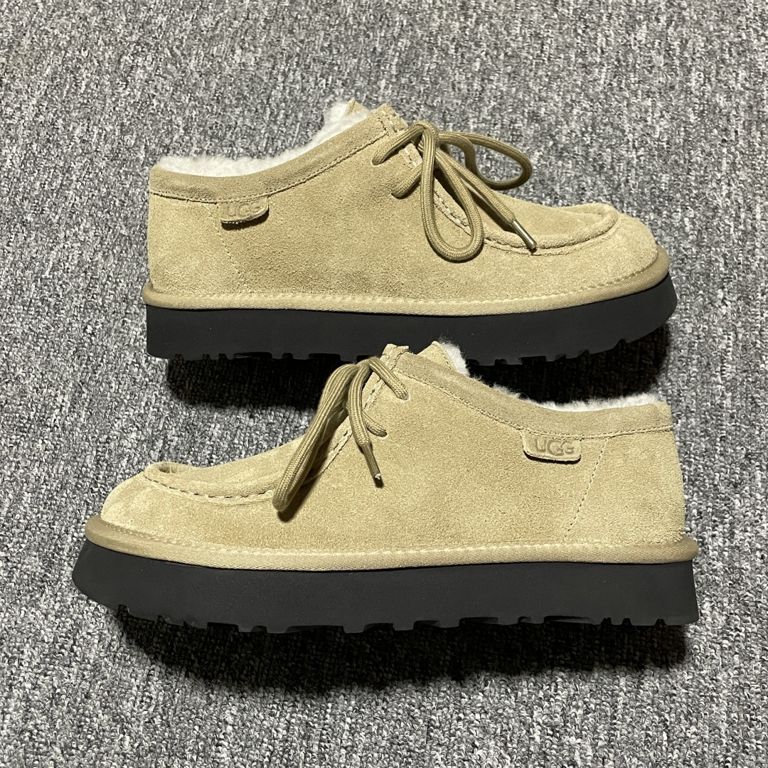 图片[2]-UGG 巴恩风格 复古袋鼠鞋 089-1 来自巴恩风复古美学和都市漫步松弛感，尽显秋日慵懒 穿着袋鼠鞋云游大街小巷 要的就是一种慵懒自在， 文艺复古又不失烟火气息的松弛感 把慢生活，复古元素融合到生活的细节 美拉德配色，鞋带搭配俏皮精怪的珠珠把时尚极限拉满 尺码：36 37 38 39 40-选品中心