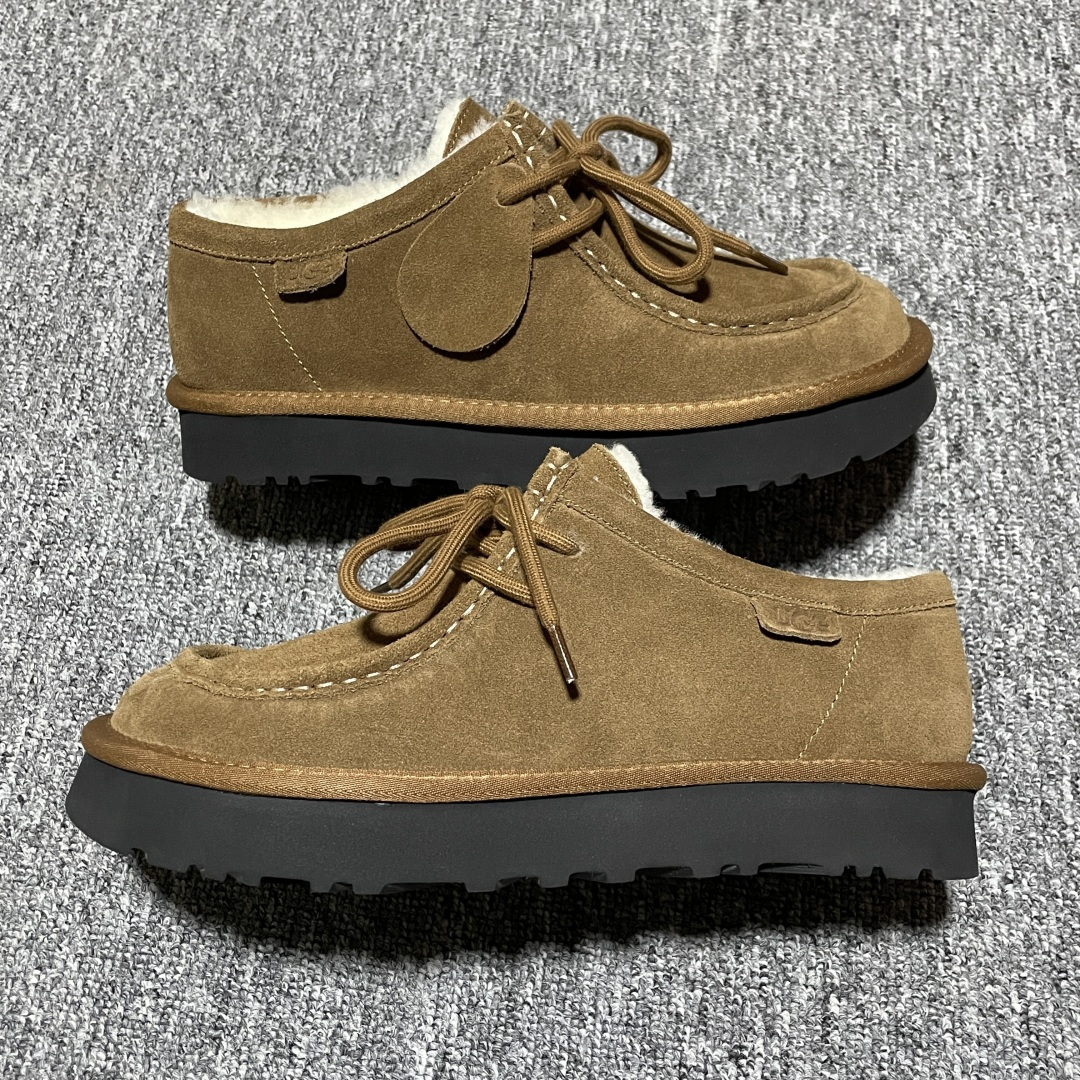 图片[2]-UGG 巴恩风格 复古袋鼠鞋 089-1 来自巴恩风复古美学和都市漫步松弛感，尽显秋日慵懒 穿着袋鼠鞋云游大街小巷 要的就是一种慵懒自在， 文艺复古又不失烟火气息的松弛感 把慢生活，复古元素融合到生活的细节 美拉德配色，鞋带搭配俏皮精怪的珠珠把时尚极限拉满 尺码：36 37 38 39 40-选品中心