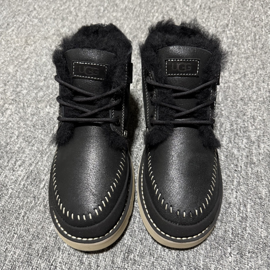 平台外贸专供 UGG Tasman Neumel 冬季男士雪地鞋 1144016 十年品牌制鞋代工厂生产线出品 注重每一处细节 隆丰A级真羊皮毛一体 完全遵循ZP工艺流程打造 尺码：39 40 41 42 43 44 45-选品中心