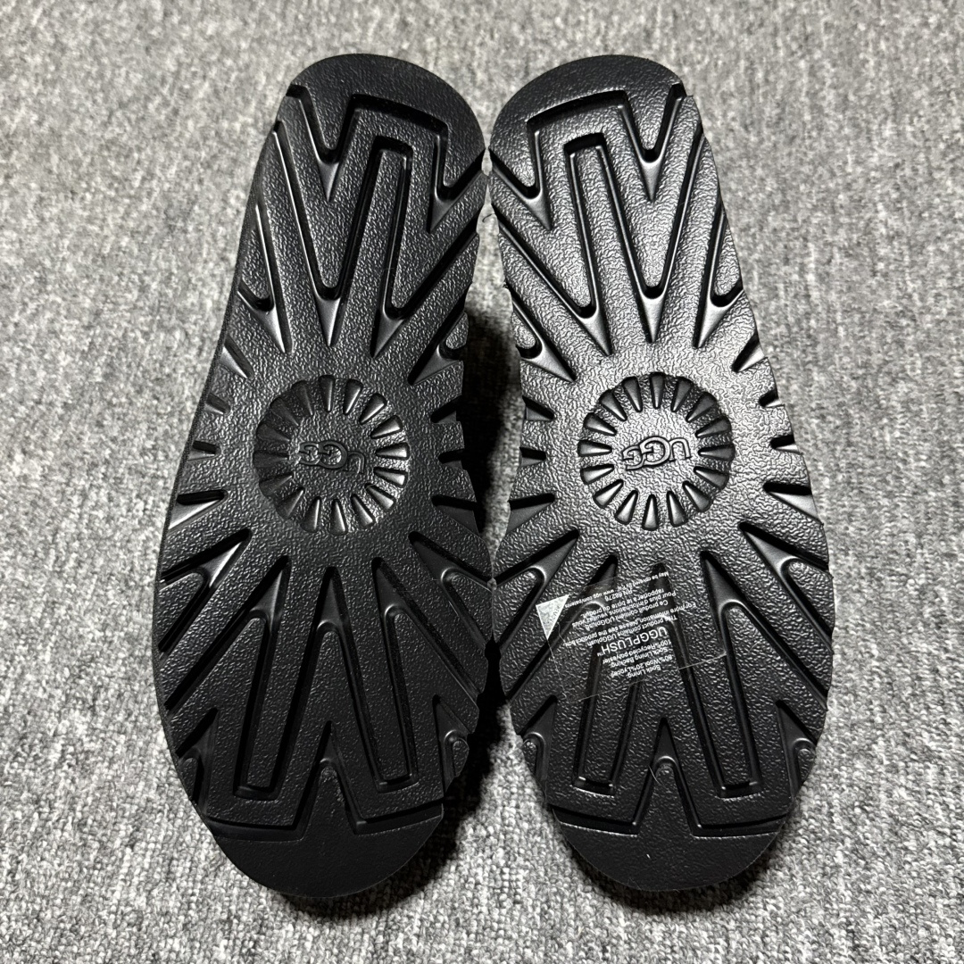 图片[6]-平台外贸专供 UGG Classic Ultra 冬季男士雪地鞋 1158276 十年品牌制鞋代工厂生产线出品 注重每一处细节 隆丰A级真羊皮毛一体 完全遵循ZP工艺流程打造 尺码：39 40 41 42 43 44 45-选品中心