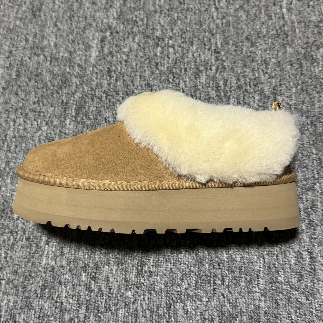 图片[5]-平台外贸专供 UGG Classic 女士雪地靴 1171393 十年品牌制鞋代工厂生产线出品 注重每一处细节 隆丰A级真羊皮毛一体 完全遵循ZP工艺流程打造 尺码：35 36 37 38 39 40-选品中心