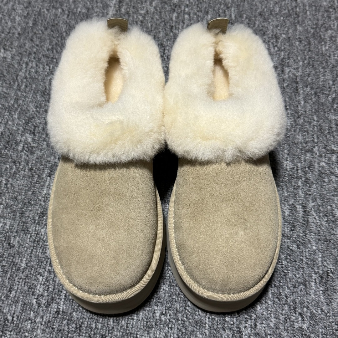 平台外贸专供 UGG Classic 女士雪地靴 1171393 十年品牌制鞋代工厂生产线出品 注重每一处细节 隆丰A级真羊皮毛一体 完全遵循ZP工艺流程打造 尺码：35 36 37 38 39 40-选品中心