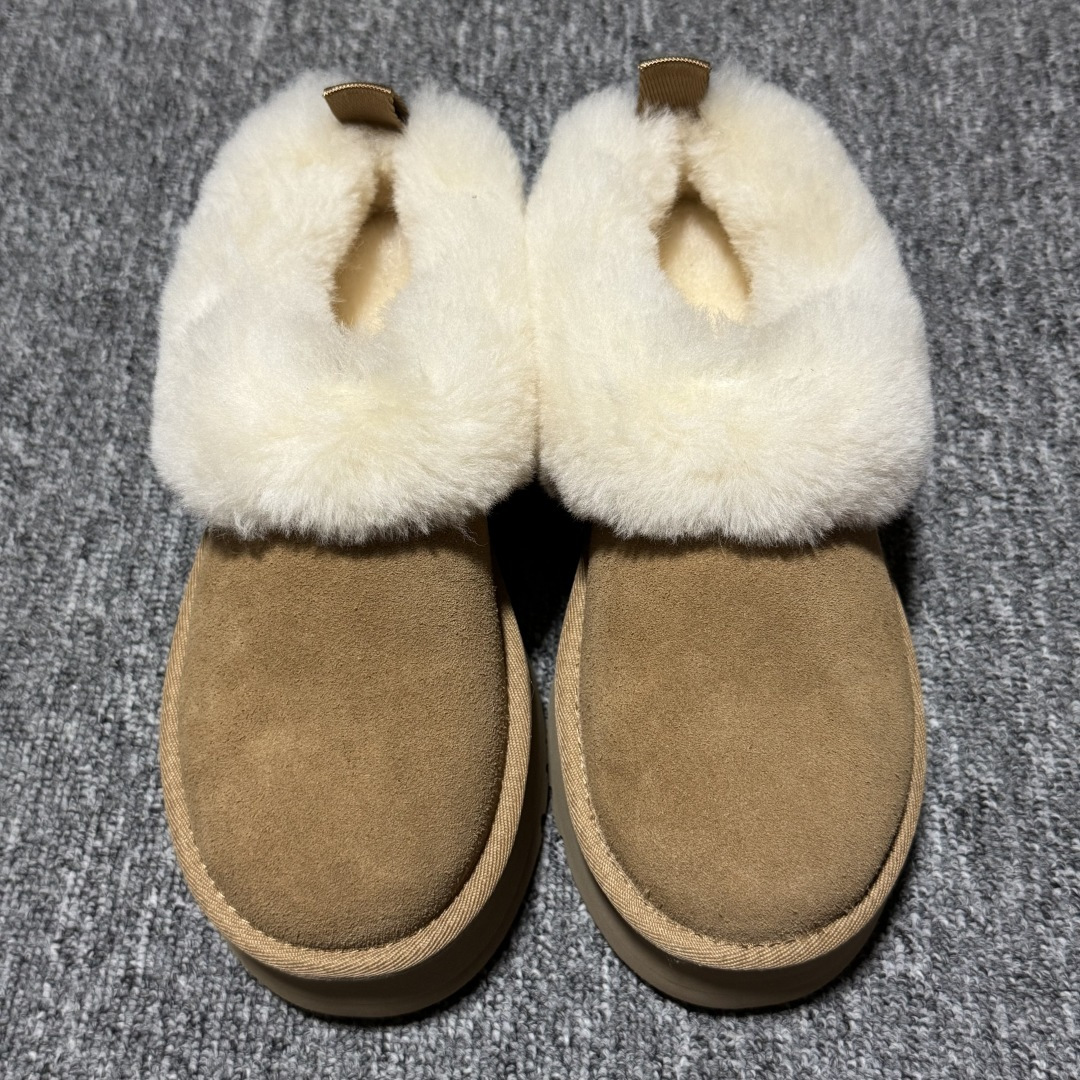 图片[4]-平台外贸专供 UGG Classic 女士雪地靴 1171393 十年品牌制鞋代工厂生产线出品 注重每一处细节 隆丰A级真羊皮毛一体 完全遵循ZP工艺流程打造 尺码：35 36 37 38 39 40-选品中心