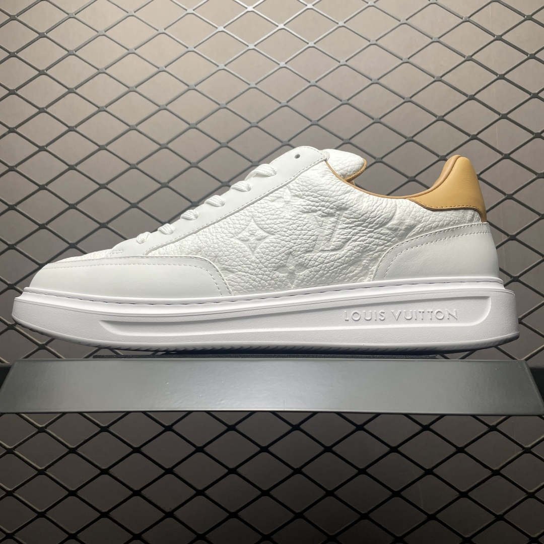 Louis Vuitton LV 路易威登 Beverly Hills 低帮休闲板鞋 海淘代购同渠道品质 高端零售 外贸充正专供 原版购入开发 ZP级全套包装 完美楦型 正确卡色 大底TPU 质感媲美原版 细节与原版一致 请注意区分市面通货材 尺码：38 39 40 41 42 43 44 45 46-选品中心