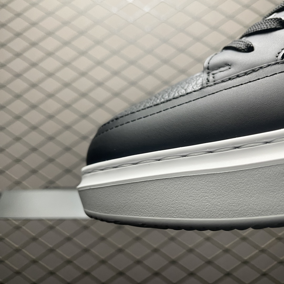 图片[6]-Louis Vuitton LV 路易威登 Beverly Hills 低帮休闲板鞋 海淘代购同渠道品质 高端零售 外贸充正专供 原版购入开发 ZP级全套包装 完美楦型 正确卡色 大底TPU 质感媲美原版 细节与原版一致 请注意区分市面通货材 尺码：38 39 40 41 42 43 44 45 46-选品中心