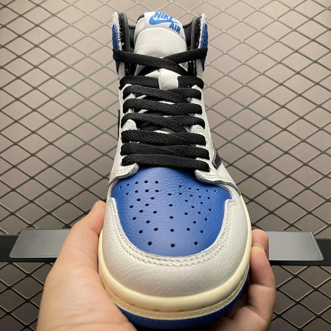 图片[9]-LJR纯原 Travis Scott x Air Jordan 1 High OG TS SP AJ1乔1 TS 联名倒钩 高帮文化篮球鞋 DH3227-105 原厂材料打造 顶级工艺 高端外贸平台 高端零售专供品质 尺码：36 36.5 37.5 38 38.5 39 40 40.5 41 42 42.5 43 44 44.5 45 46 47.5 48.5-选品中心