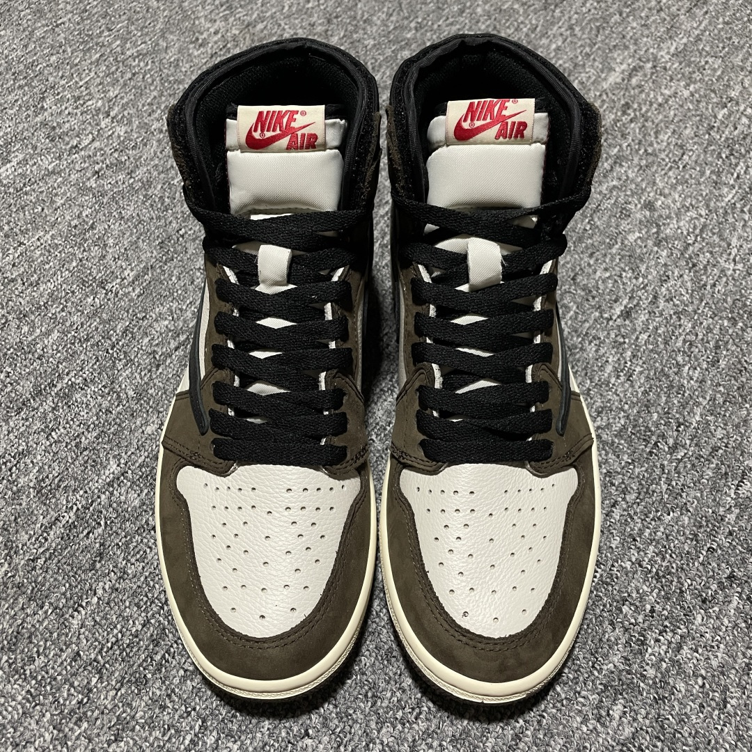 LJR纯原 Travis Scott x Air Jordan 1 High OG TS SP AJ1乔1 TS 联名倒钩 高帮文化篮球鞋 CD4487-100 原厂材料打造 顶级工艺 高端外贸平台 高端零售专供品质 尺码：40.5 41 42 42.5 43 44 44.5 45 46 47.5 48.5-选品中心