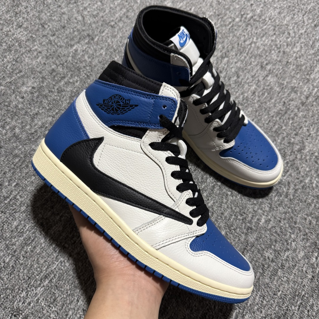 图片[6]-LJR纯原 Travis Scott x Air Jordan 1 High OG TS SP AJ1乔1 TS 联名倒钩 高帮文化篮球鞋 DH3227-105 原厂材料打造 顶级工艺 高端外贸平台 高端零售专供品质 尺码：36 36.5 37.5 38 38.5 39 40 40.5 41 42 42.5 43 44 44.5 45 46 47.5 48.5-选品中心