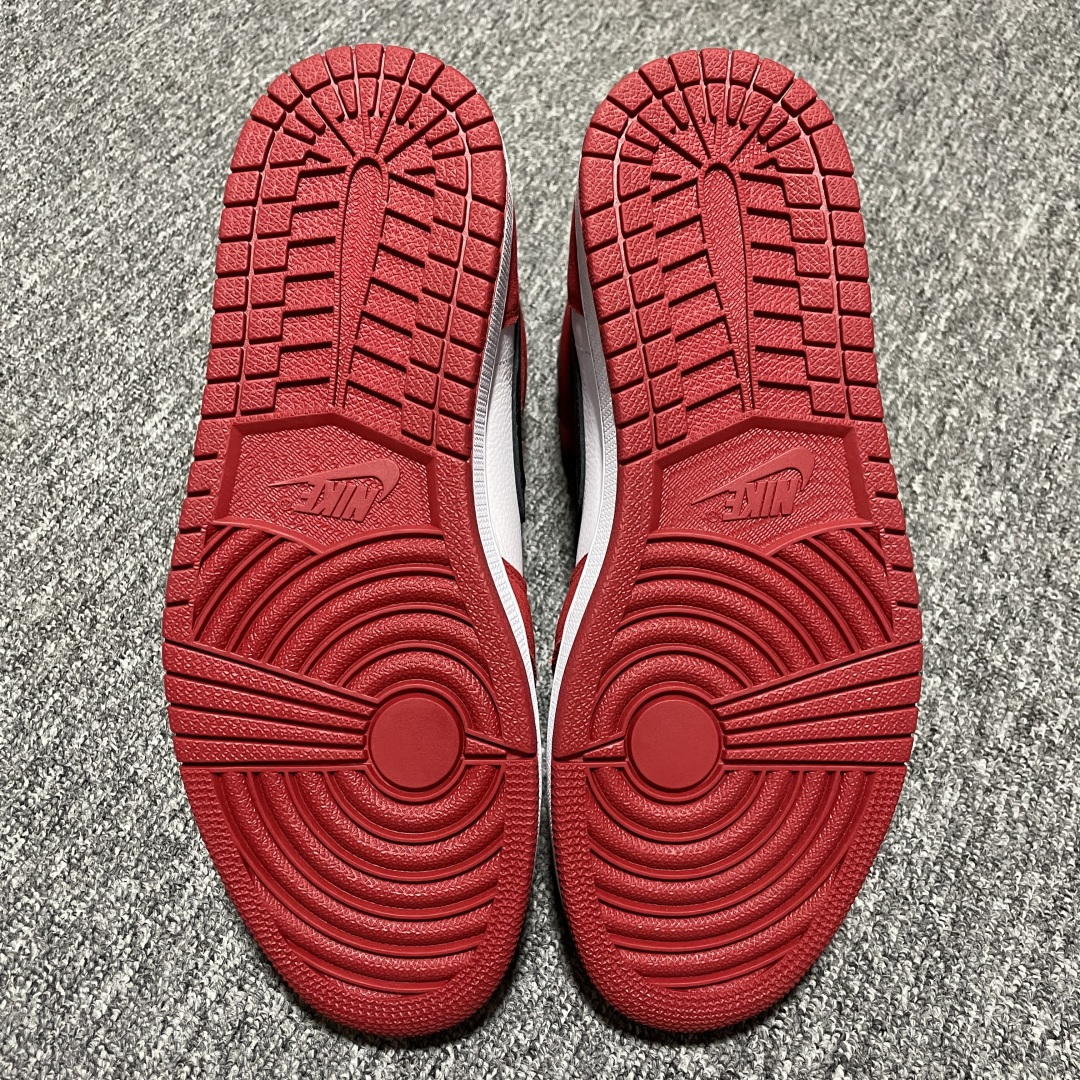 图片[3]-LJR纯原 Travis Scott x Air Jordan 1 High OG TS SP AJ1乔1 TS 联名倒钩 高帮文化篮球鞋 DH3227-601 定制支线新作 顶级工艺 高端外贸平台 高端零售专供品质 尺码：40.5 41 42 42.5 43 44 44.5 45 46 47.5 48.5-选品中心