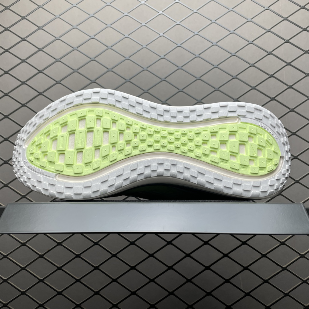 图片[5]-NK Vomero Plus 网面透气跑步鞋 HV8154-103 尺码：35.5 36 36.5 37.5 38 38.5 39 40 40.5 41 42-选品中心