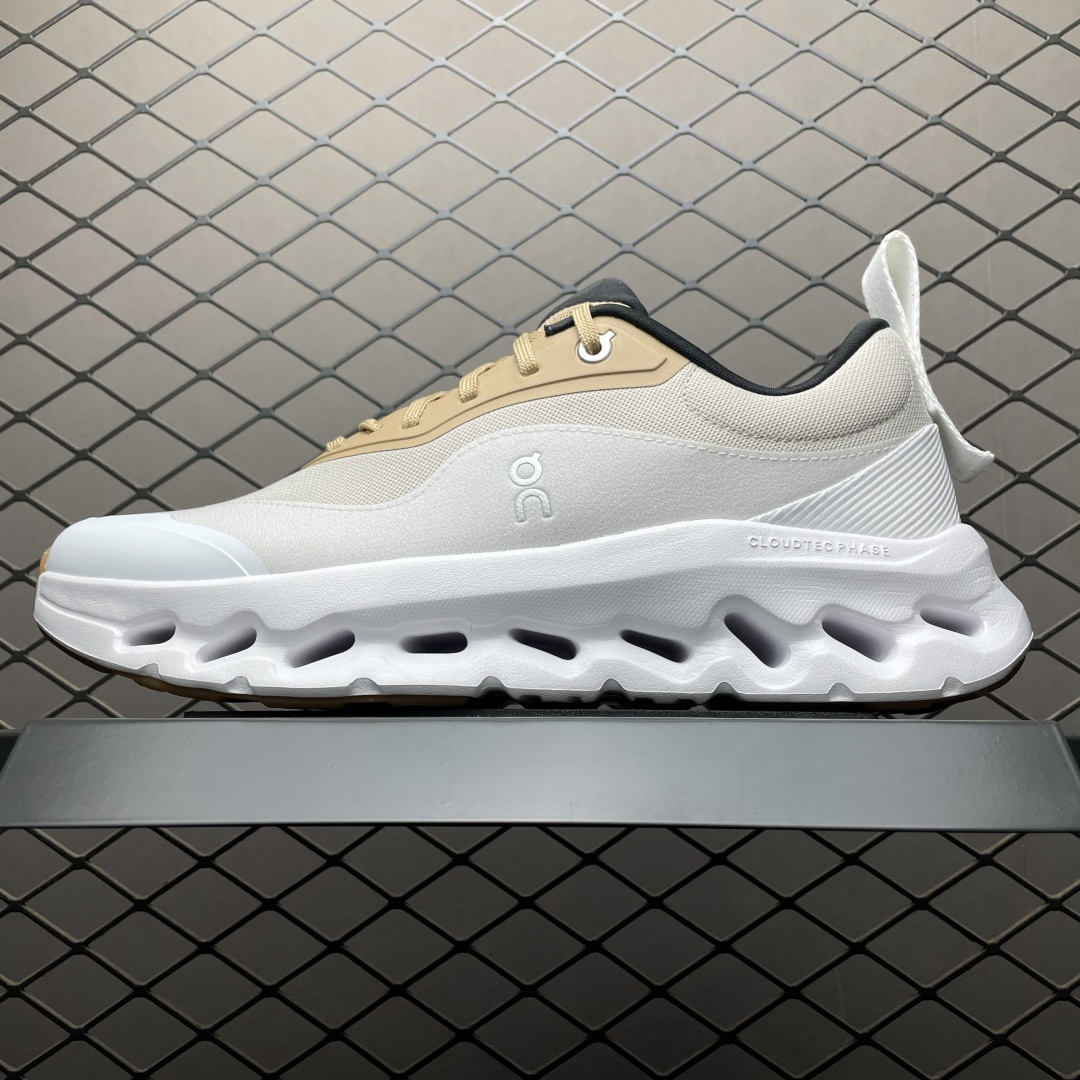 纯原版 Loewe x ON 罗意威昂跑联名 Cloudtilt 2.0 系列 3ME10693510 市售最高品质出货 全系列配色均原鞋购入开发打造 全新独立私模 高端零售 外贸平台充正品质 独家定制全套包装 内含防尘袋一个 注意：售后需完整退回 尺码：36 36.5 37 38 38.5 39 40 40.5 41 42 42.5 43 44 44.5 45 46-选品中心