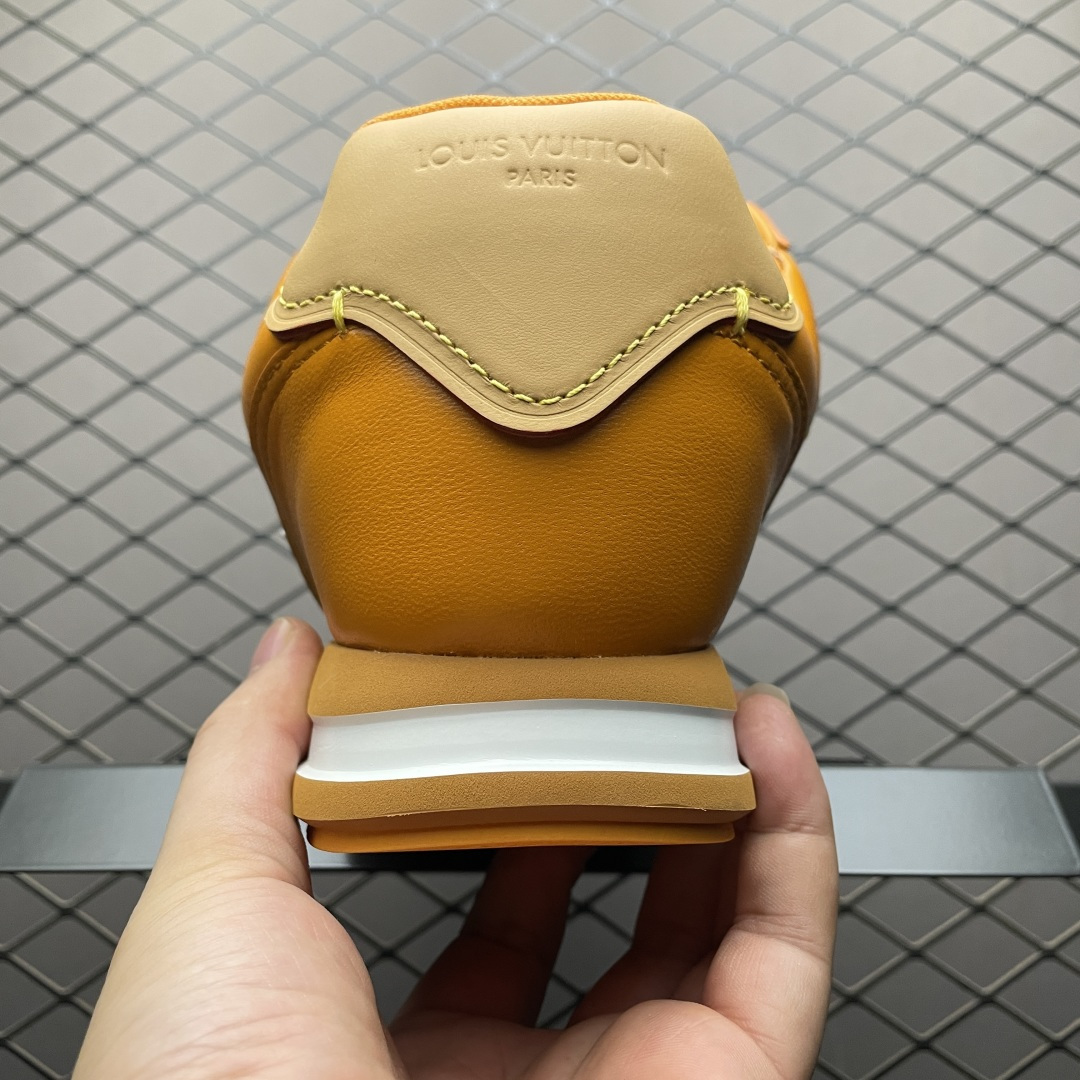 图片[2]-Nigo x Louis Vuitton 路易威登 LV Buttersoft 阿甘鞋 低帮休闲面包鞋 海淘代购同渠道品质 高端零售 外贸充正专供 原版购入开发 全鞋羊皮➕牛皮鞋面 ZP级全套包装 完美楦型 正确卡色 大底TPU 质感媲美原版 细节与原版一致 请注意区分市面通货材 尺码：36 37 38 39 40 41 42 43 44 45 46-选品中心