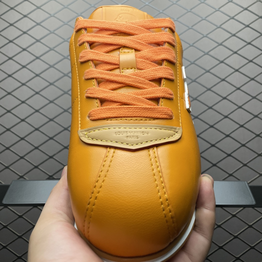 图片[9]-Nigo x Louis Vuitton 路易威登 LV Buttersoft 阿甘鞋 低帮休闲面包鞋 海淘代购同渠道品质 高端零售 外贸充正专供 原版购入开发 全鞋羊皮➕牛皮鞋面 ZP级全套包装 完美楦型 正确卡色 大底TPU 质感媲美原版 细节与原版一致 请注意区分市面通货材 尺码：36 37 38 39 40 41 42 43 44 45 46-选品中心